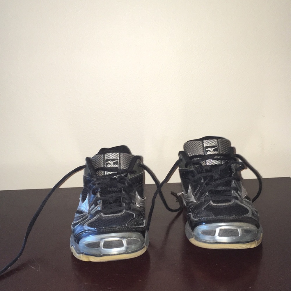 Mizuno Volleyball Shoes